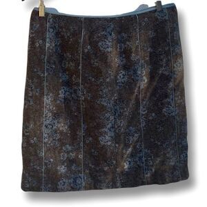 Ann Taylor - Knee Length Skirt - Size 10